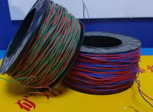 封丘放炮线的主要材质有哪些？不同材质的适用场景有何区别？